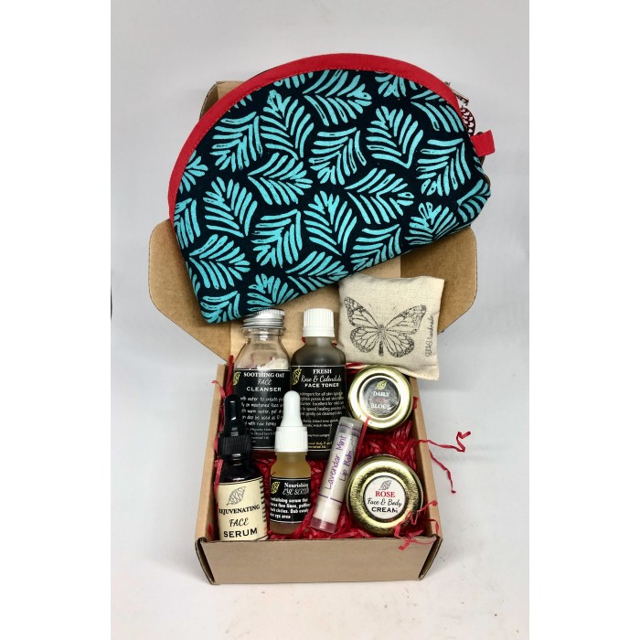 Download Christmas Gift Bundles 2019 - The Complete Face Skincare ...
